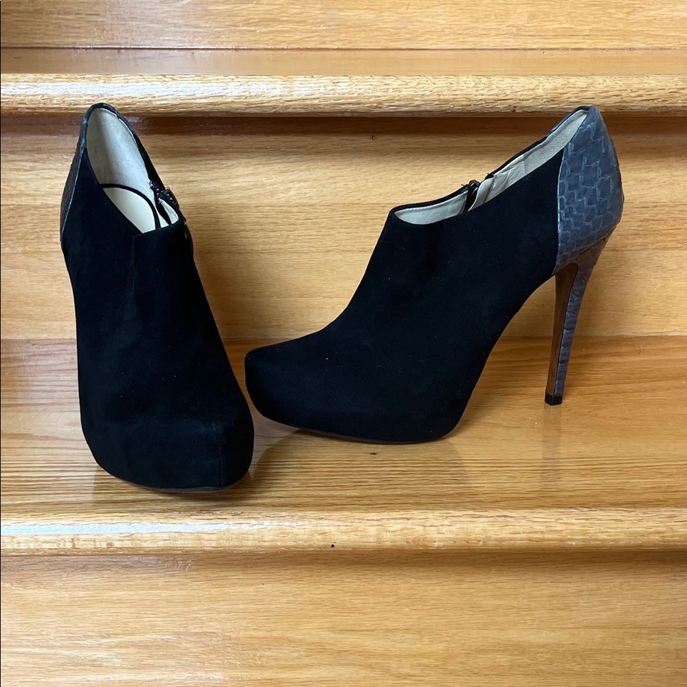 Alexandre Birman Black and Gray Heeled Booties
